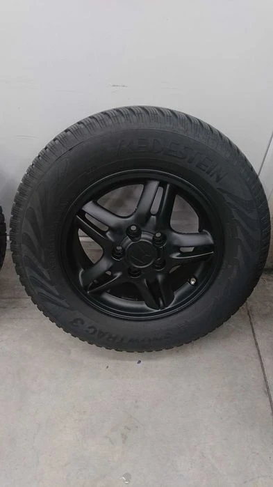 Гуми с джанти Vredestein 205/70R15, снимка 3 - Гуми и джанти - 49176135