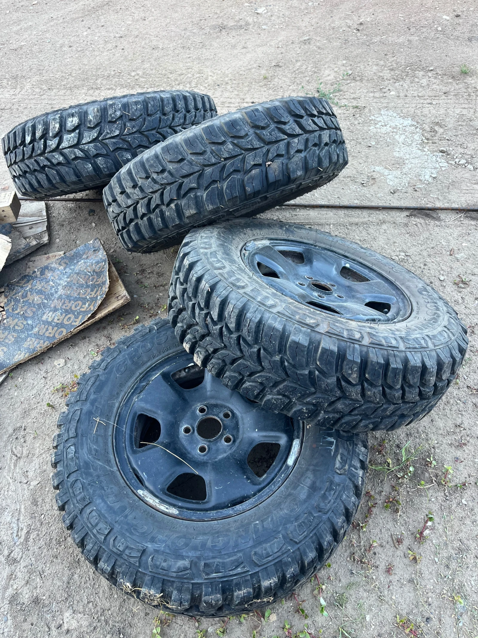 Гуми с джанти Linglong 215/75R15