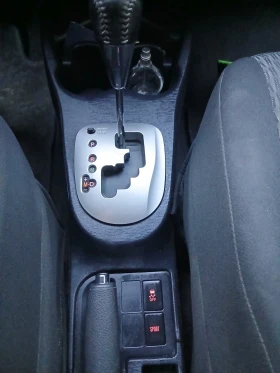 Toyota Yaris, снимка 9