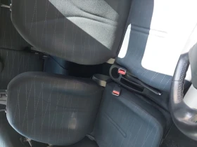 Toyota Yaris 1.3, снимка 6