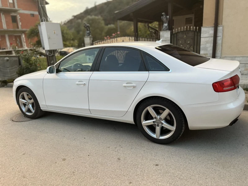 Audi A4, снимка 4 - Автомобили и джипове - 47623557