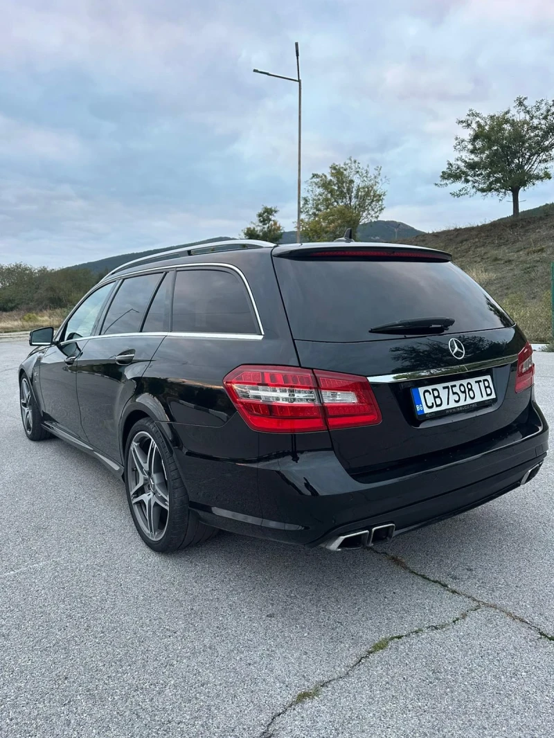Mercedes-Benz E 63 AMG, снимка 5 - Автомобили и джипове - 50639804