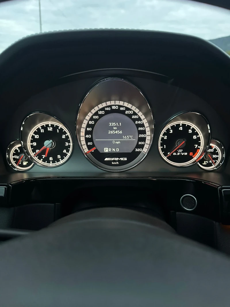 Mercedes-Benz E 63 AMG, снимка 9 - Автомобили и джипове - 50639804