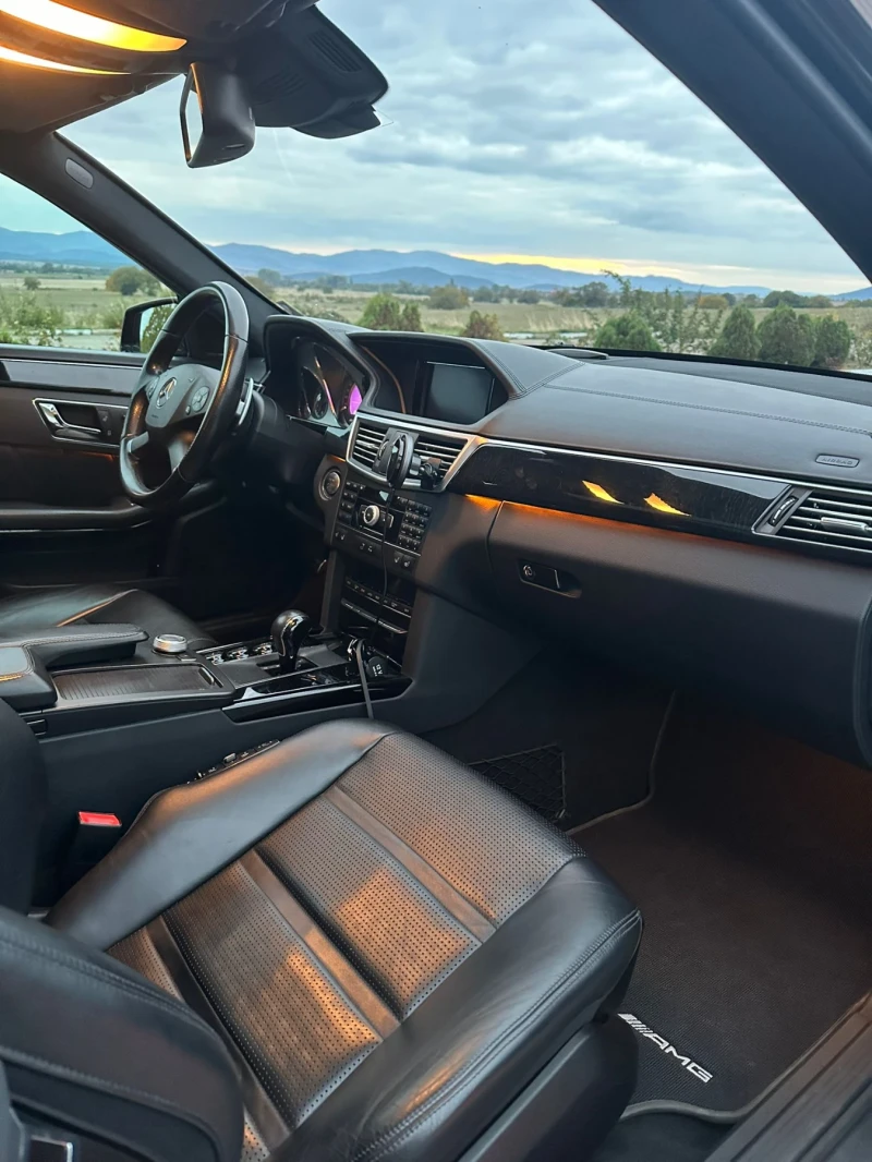 Mercedes-Benz E 63 AMG, снимка 6 - Автомобили и джипове - 50639804