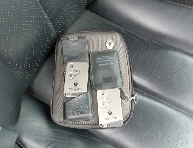 Renault Vel satis 3.0 Dci Automatic, снимка 17 - Автомобили и джипове - 52004798