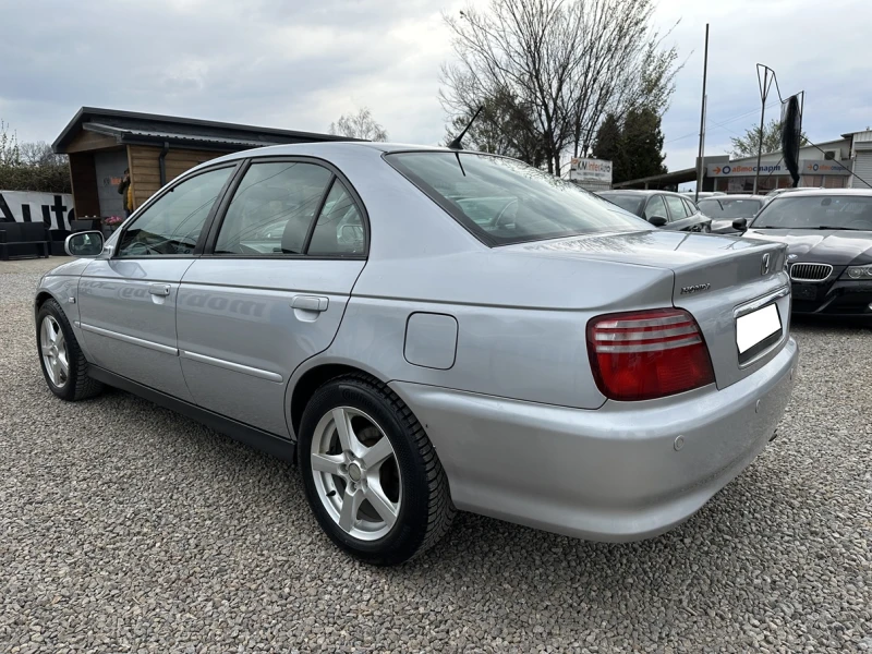 Honda Accord СЕДАН 2.2i AUT 154к.с., снимка 6 - Автомобили и джипове - 49849867