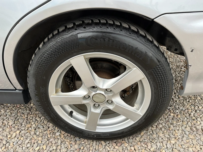 Honda Accord СЕДАН 2.2i AUT 154к.с., снимка 7 - Автомобили и джипове - 49849867