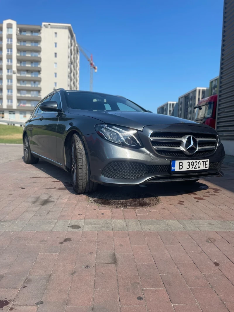 Mercedes-Benz E 200, снимка 15 - Автомобили и джипове - 52801495