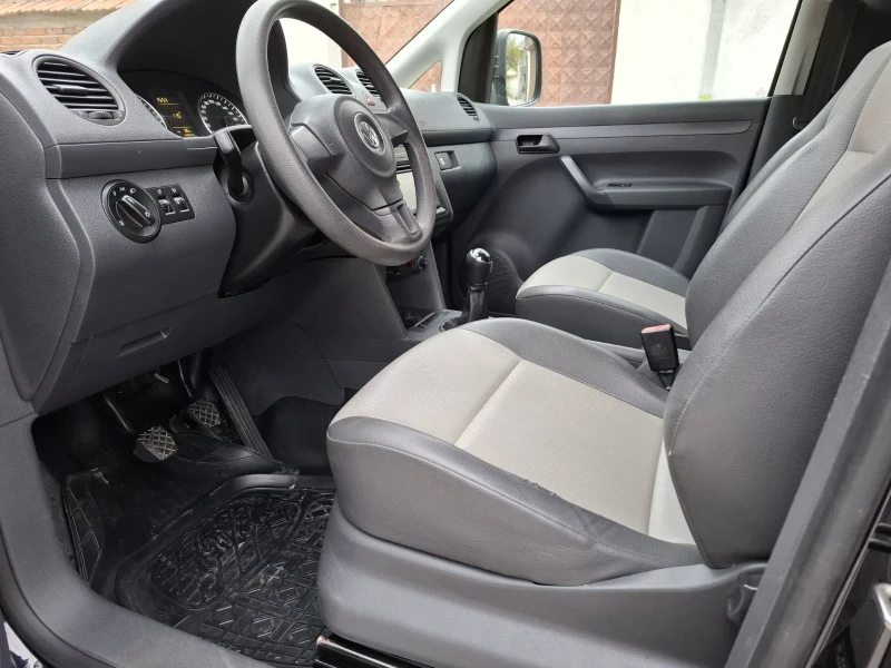 VW Caddy Maxi, снимка 17 - Автомобили и джипове - 52270283