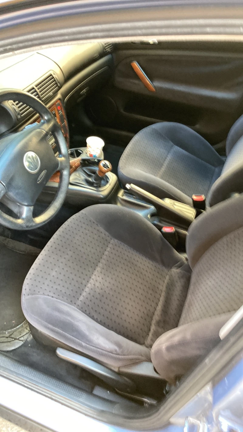 VW Passat, снимка 5 - Автомобили и джипове - 52252182