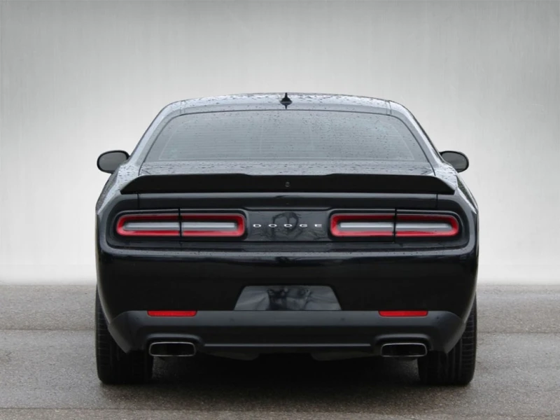 Dodge Challenger RT * * 8ZF * * CARFAX * * АВТО КРЕДИТ * * , снимка 5 - Автомобили и джипове - 52595071