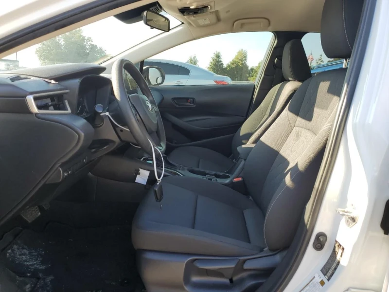 Toyota Corolla LE, снимка 7 - Автомобили и джипове - 53349828