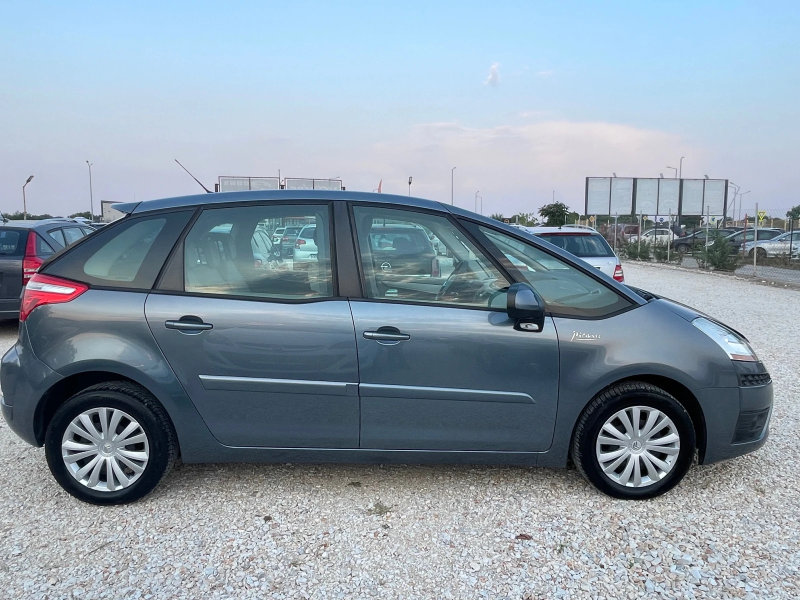 Citroen C4 Picasso 1.6HDI, 109k.c. , ЛИЗИНГ - изображение 8