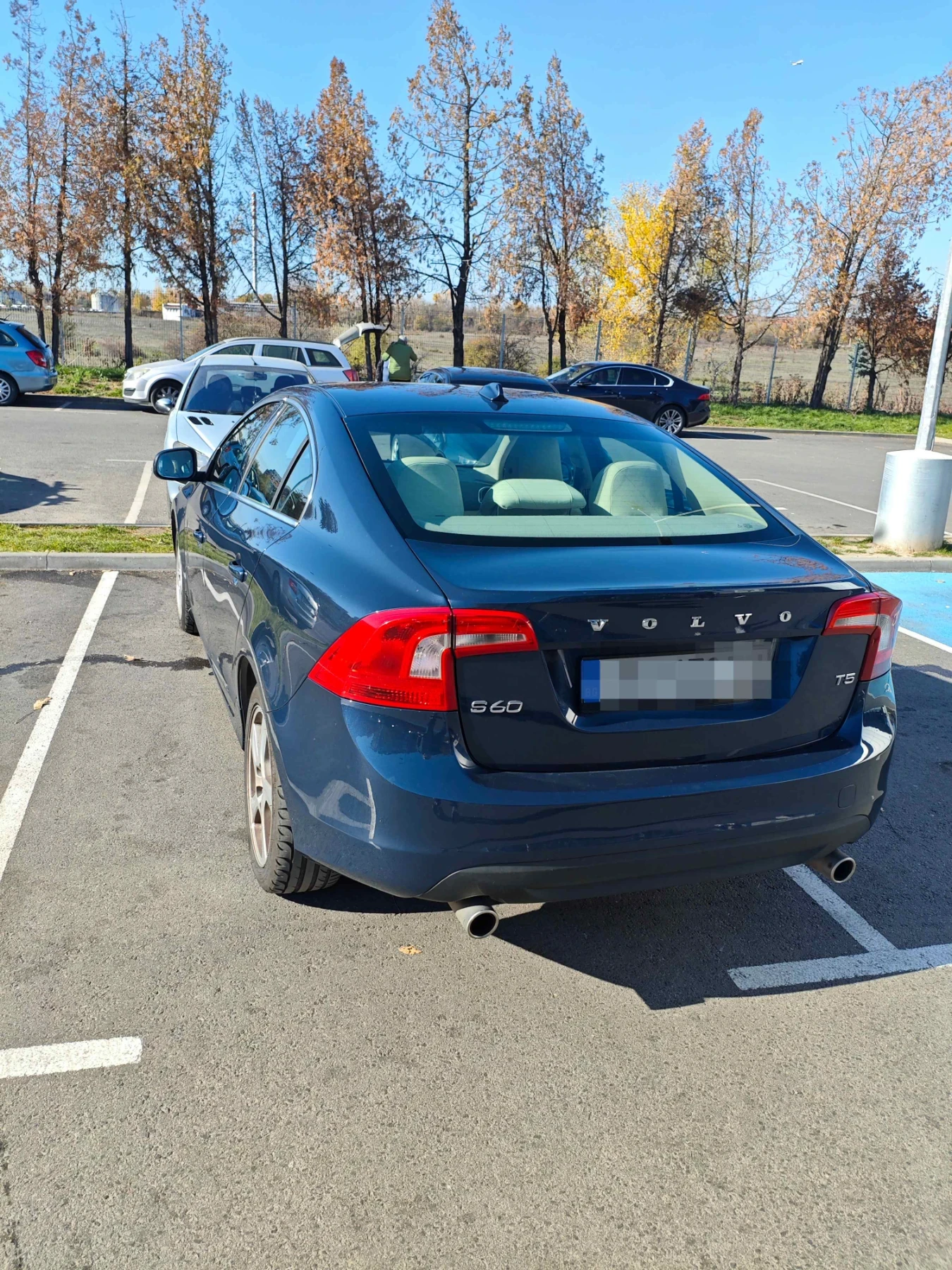 Volvo S60 T5 - изображение 2