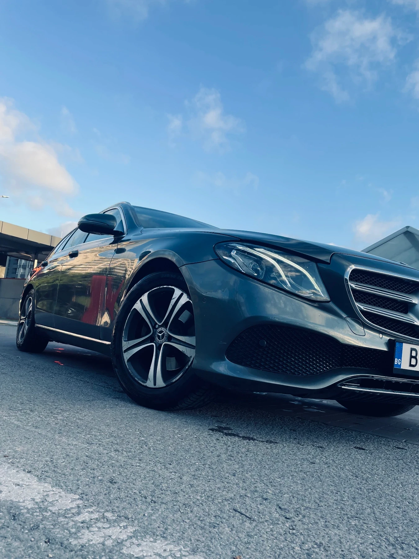 Mercedes-Benz E 200  - изображение 8