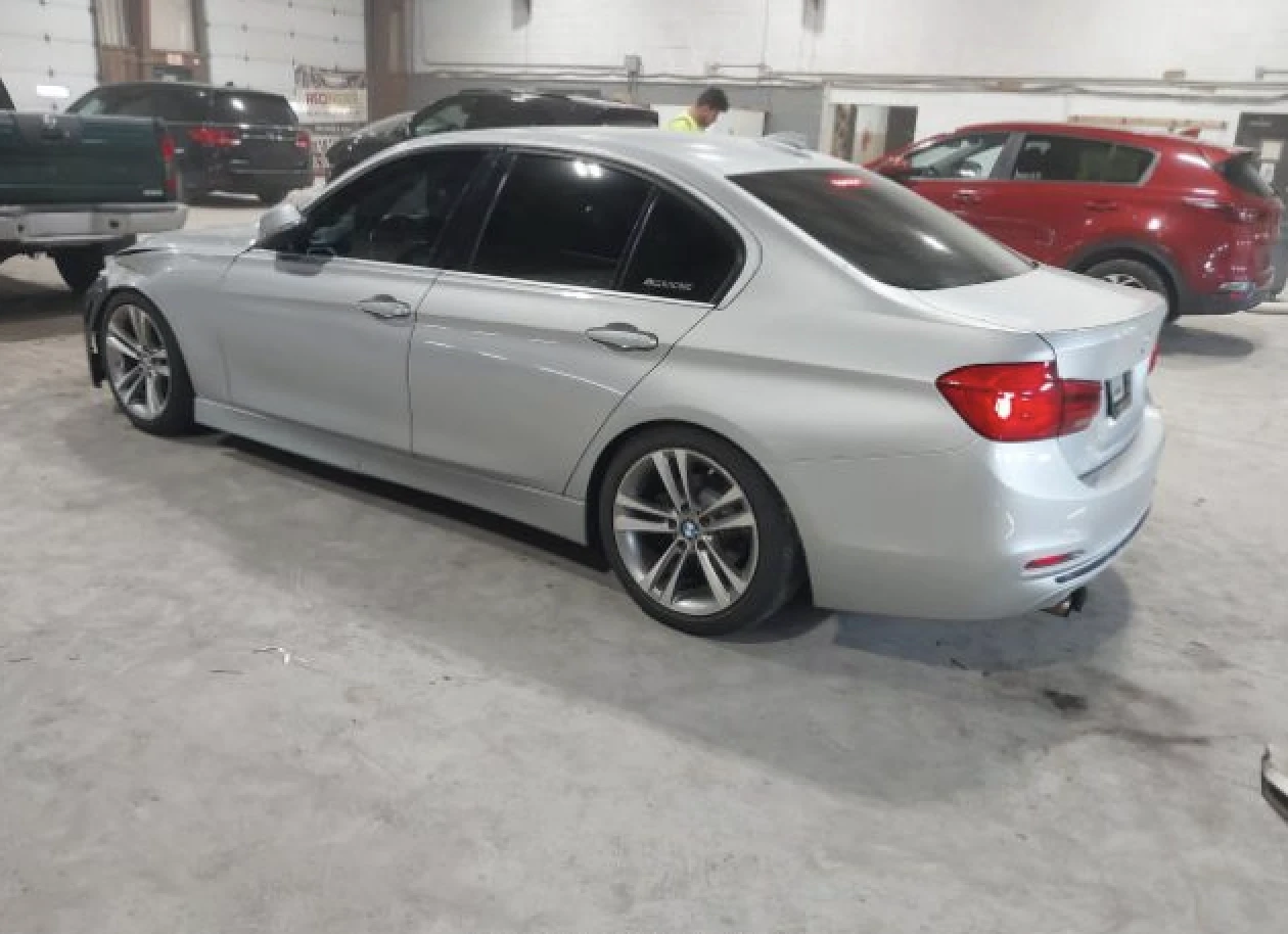 BMW 330 XDRIVE* KEYLESS* ПОДГРЕВ* LED* ШИБИДАХ - изображение 3