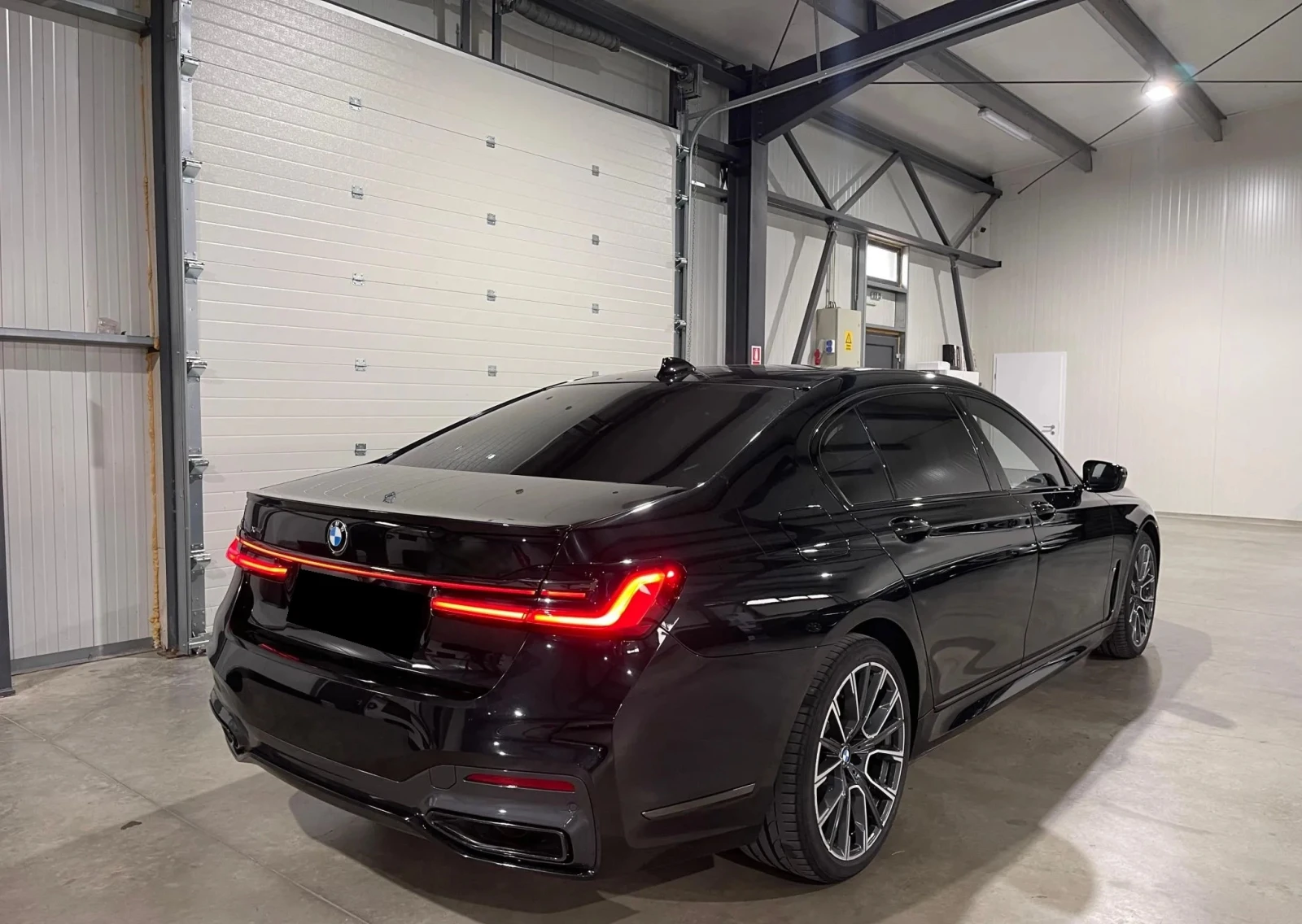 BMW 730 M xDrive - изображение 3
