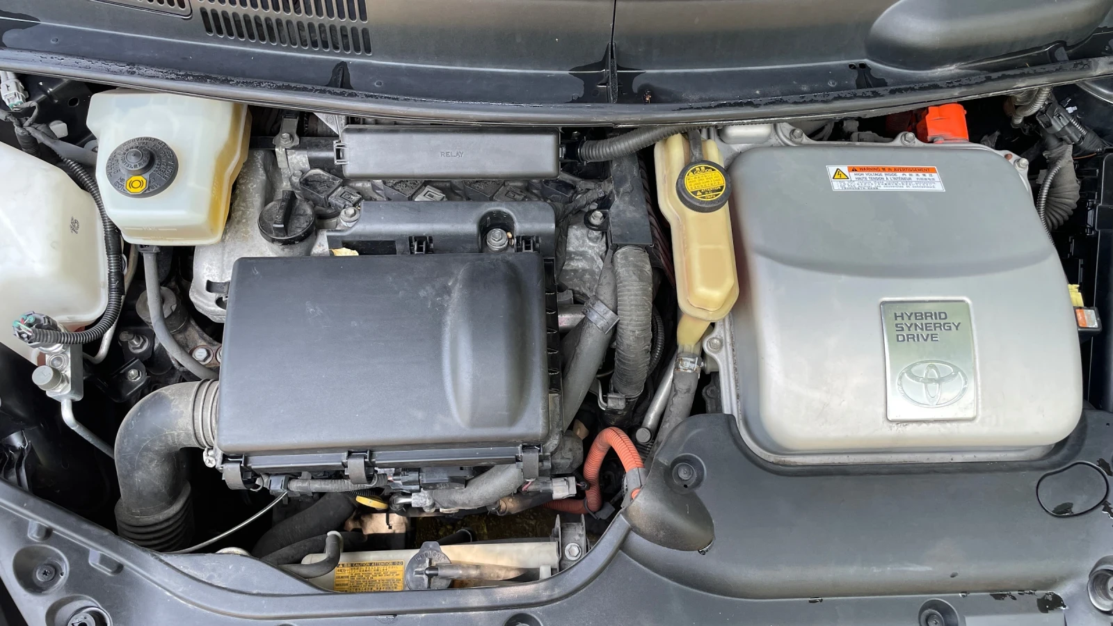 Toyota Prius  - изображение 6