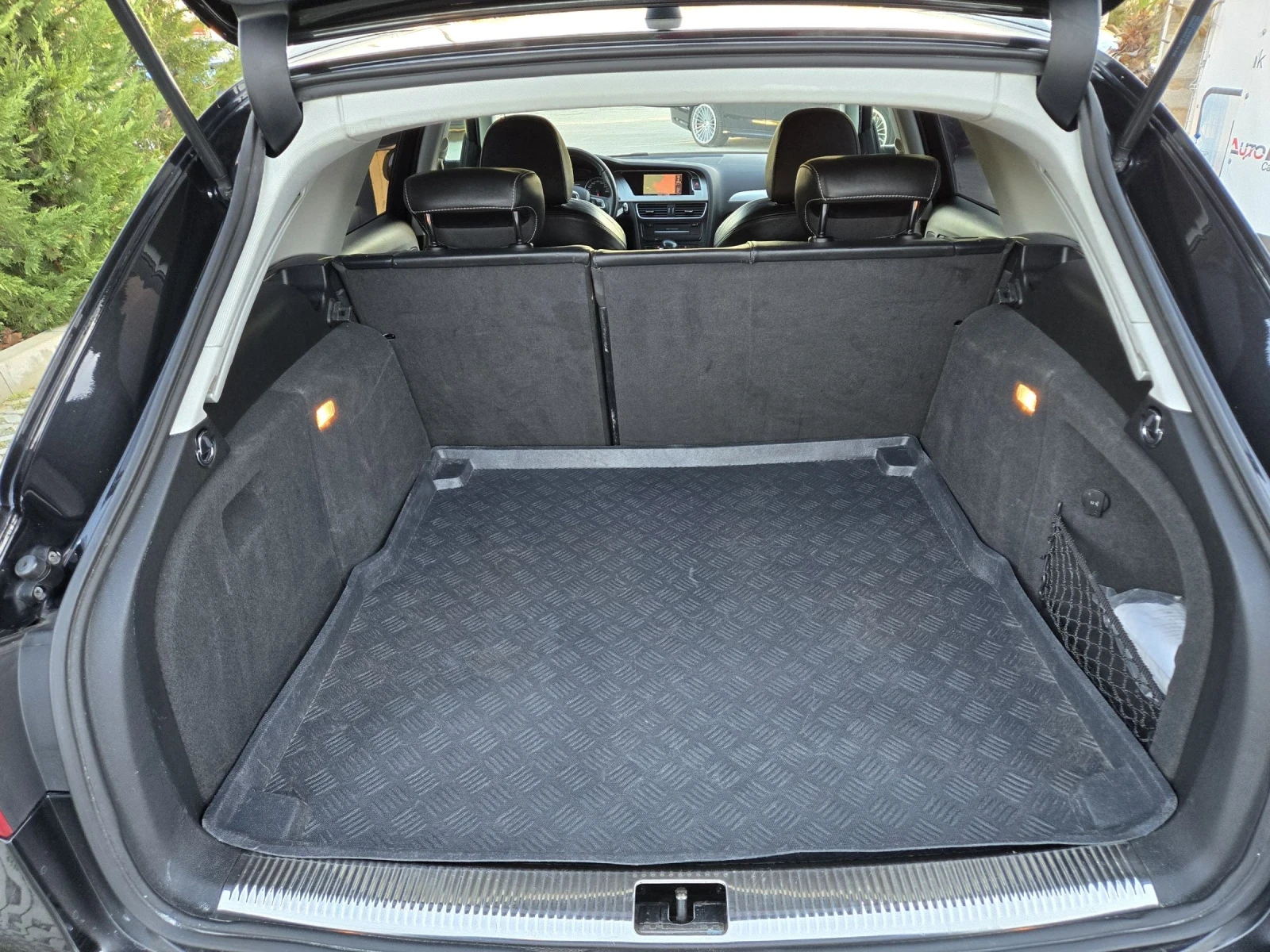 Audi A4 2.0TDI-143кс= АВТОМАТ= S-Line= NAVI= LED - изображение 10