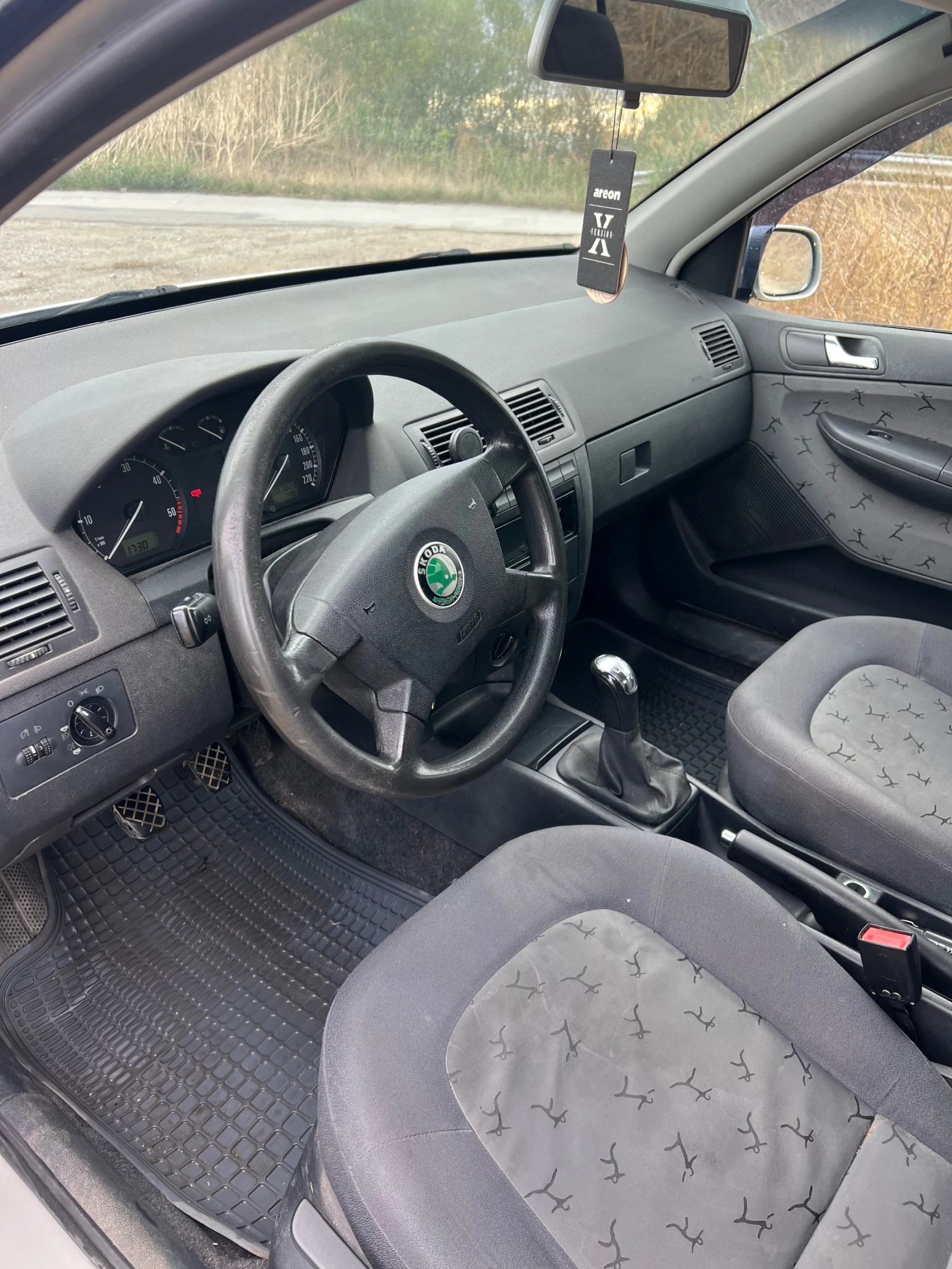 Skoda Fabia 1.9 , снимка 6 - Автомобили и джипове - 53785789