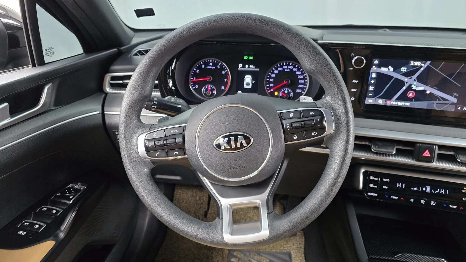 Kia K5 2.0 TRENDY autogeorge.com, снимка 12 - Автомобили и джипове - 54111887