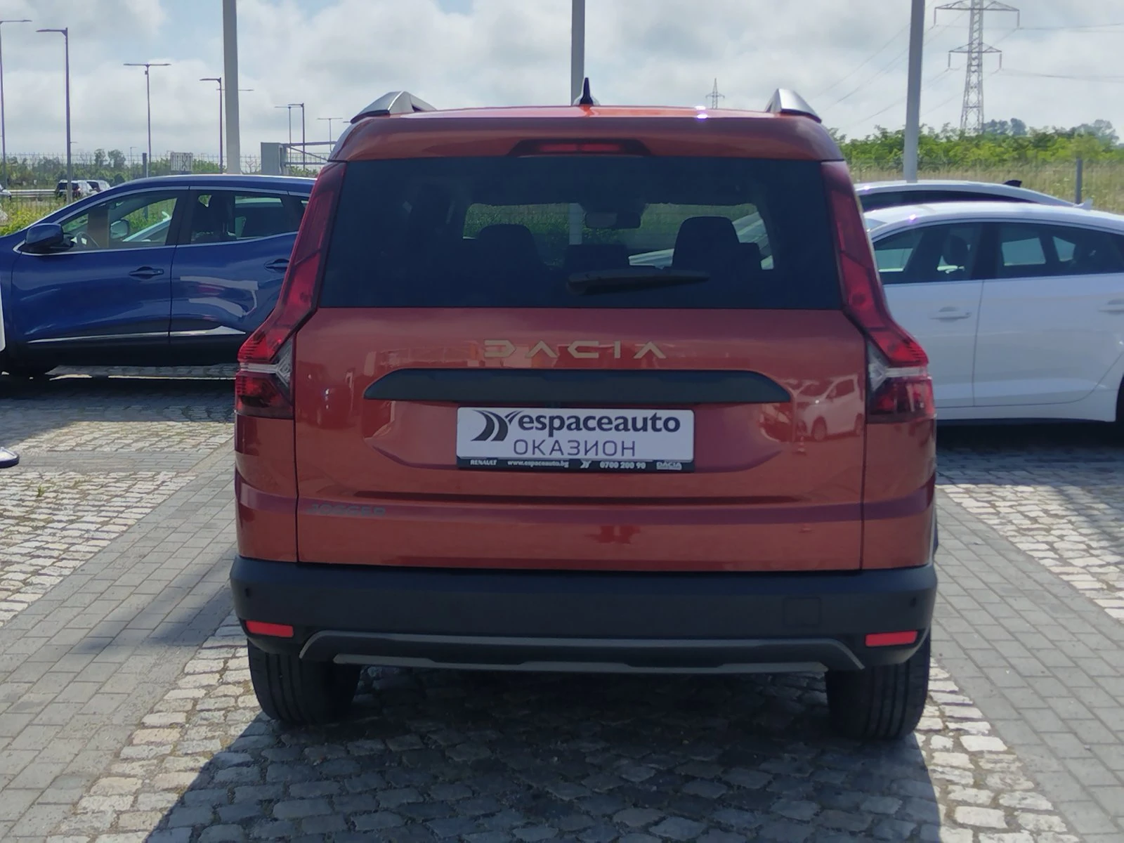 Dacia Jogger 1.0Tce/ 100к.с./ бензин/газ 6+ 1 места, снимка 5 - Автомобили и джипове - 54761038