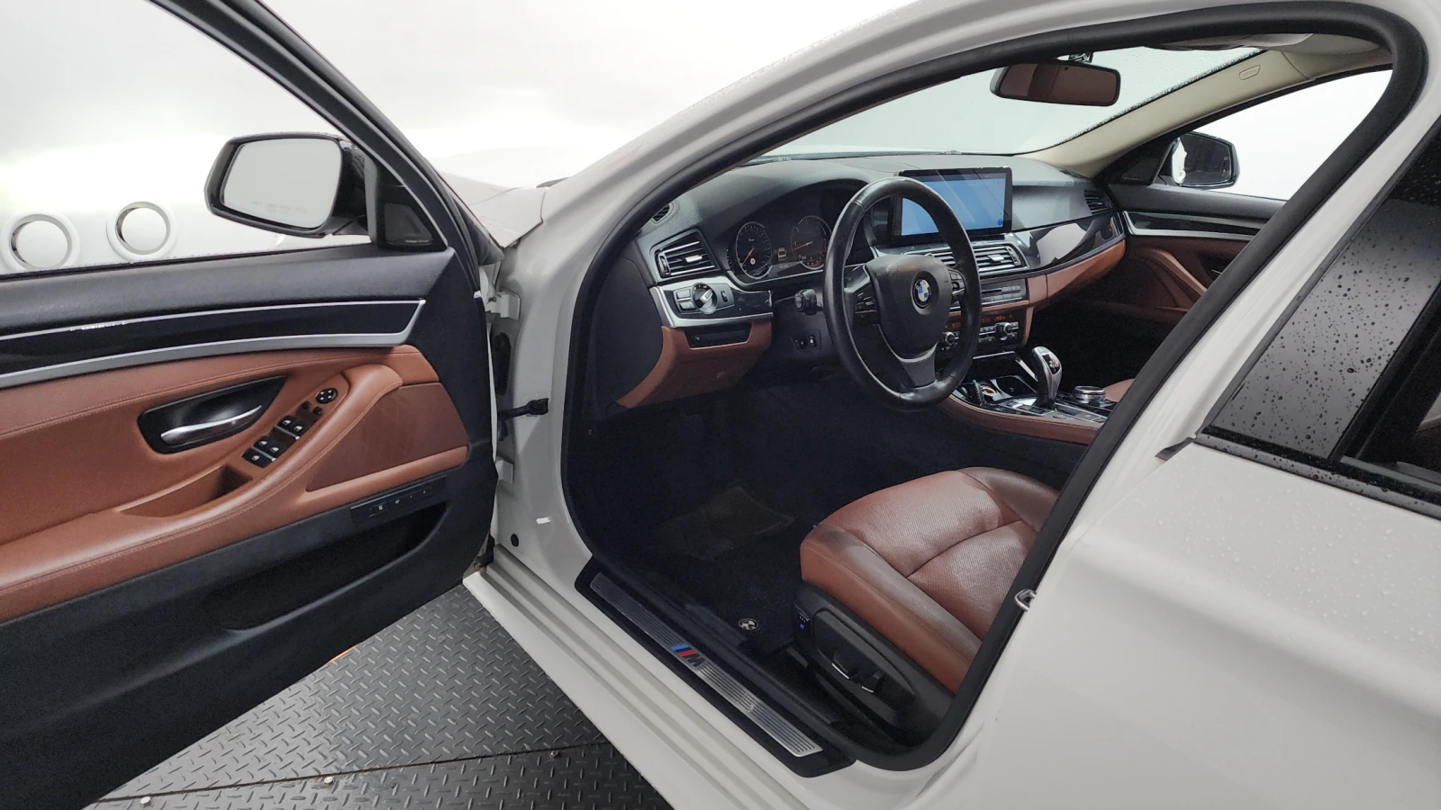 BMW 530 D Xdrive M Aerodynamic, снимка 6 - Автомобили и джипове - 55406050