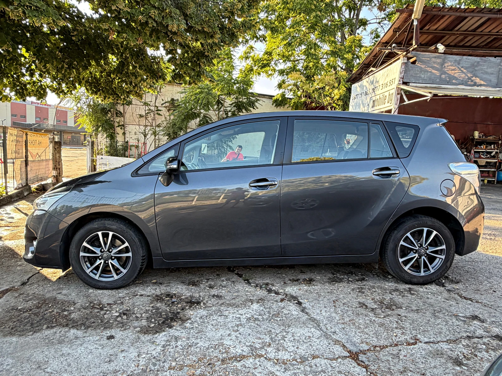 Toyota Verso 1.8!!ШВЕЙЦАРИЯ!!7 МЕСТЕН!!НАВИ!ТОП СЪСТОЯНИЕ, снимка 7 - Автомобили и джипове - 55466750
