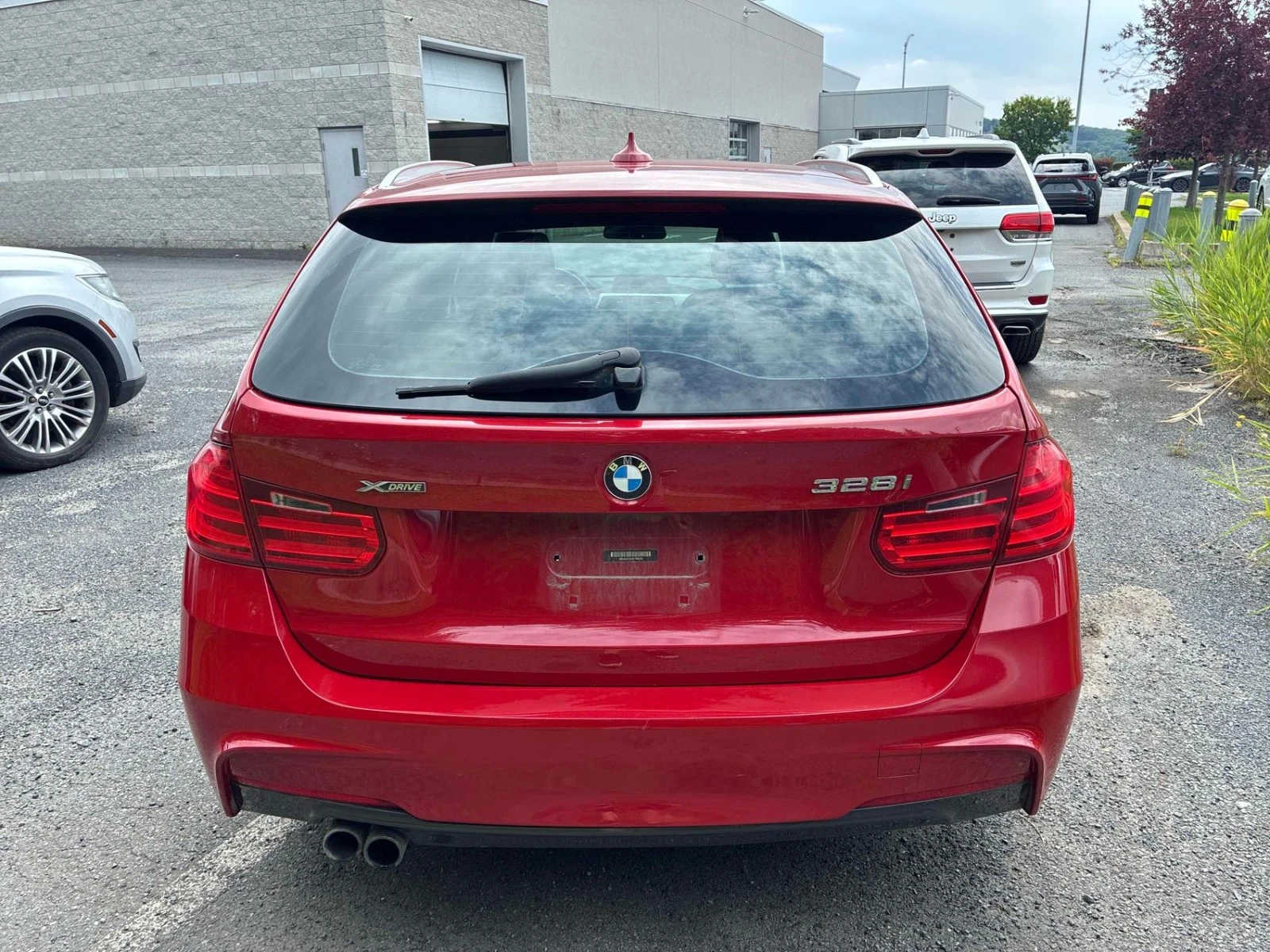 BMW 328 xDrive Автокредит Цена до България, снимка 4 - Автомобили и джипове - 55559557