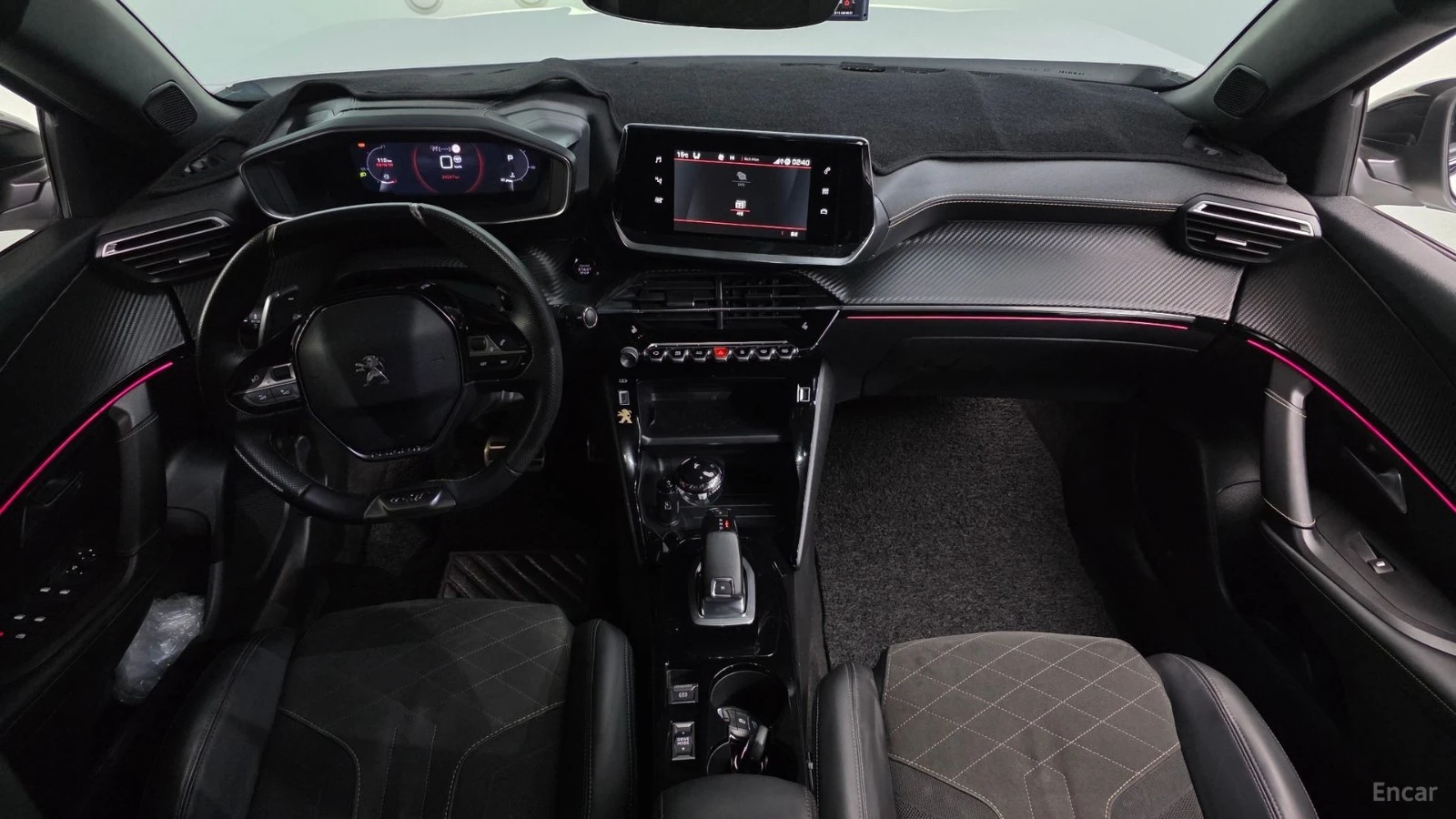 Peugeot 2008 GT LINE* КАМЕРА* ПОДГРЕВ* ПАНОРАМА, снимка 7 - Автомобили и джипове - 55615369