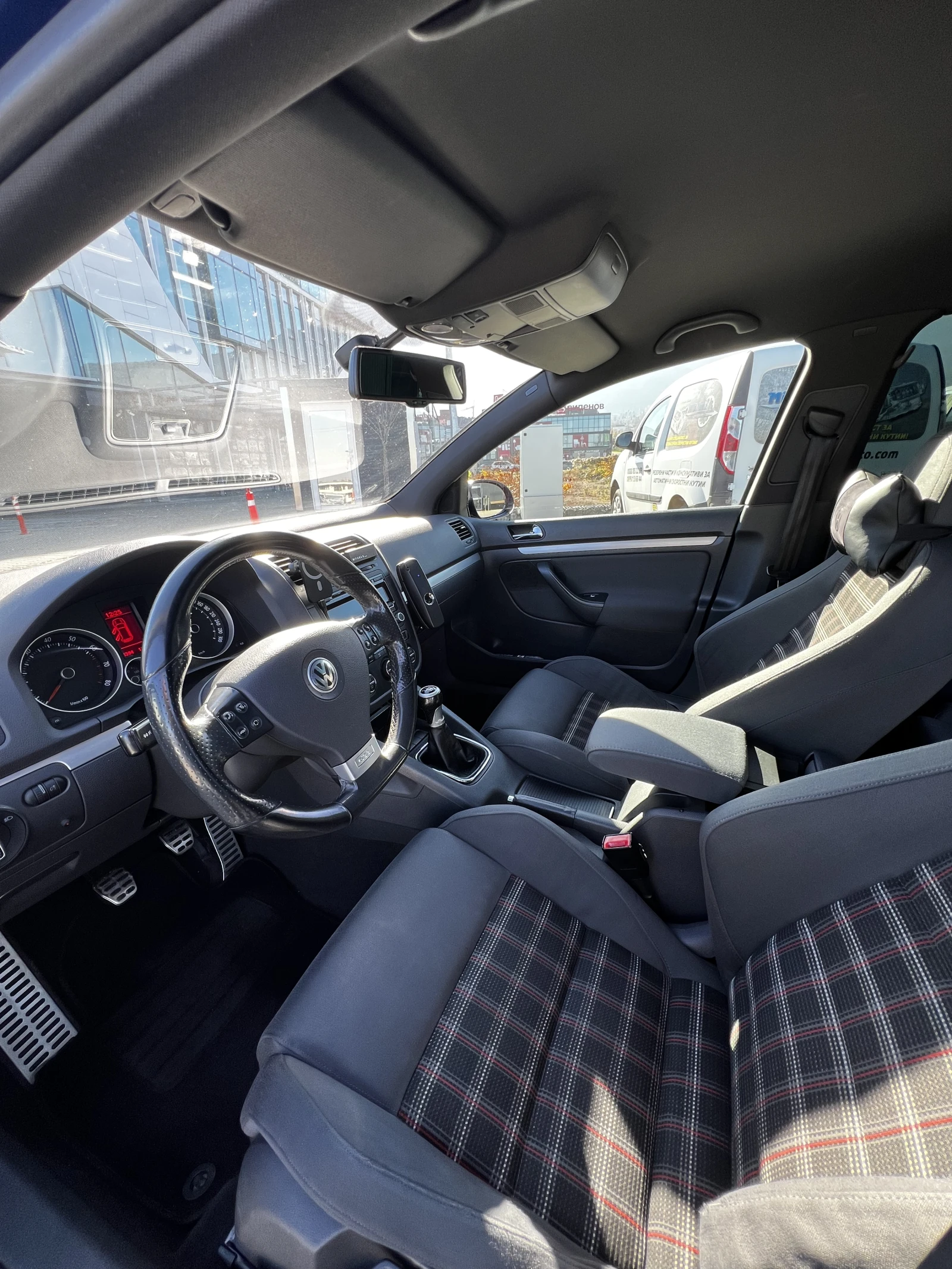 VW Golf GTI, снимка 11 - Автомобили и джипове - 56076375