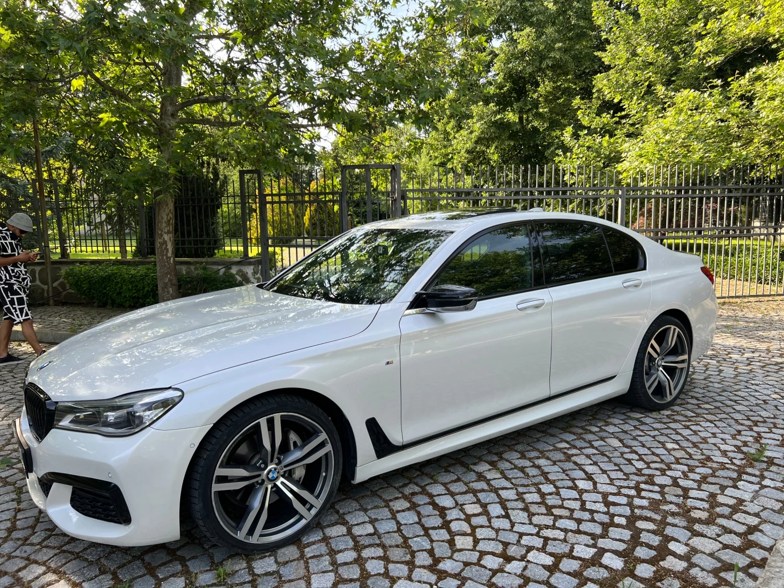 BMW 730 Adaptive Led, Gesture Control, Massage, Vacuum, снимка 9 - Автомобили и джипове - 56318874