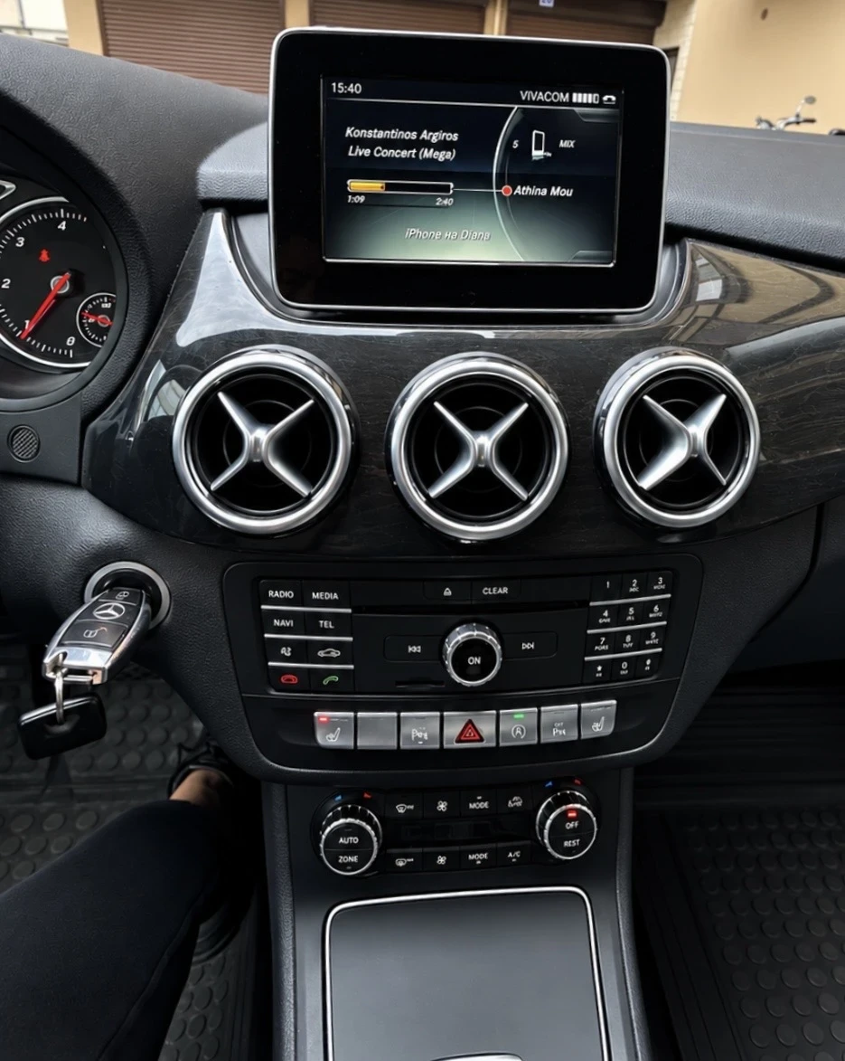 Mercedes-Benz B 180 Facelift , снимка 9 - Автомобили и джипове - 56709195