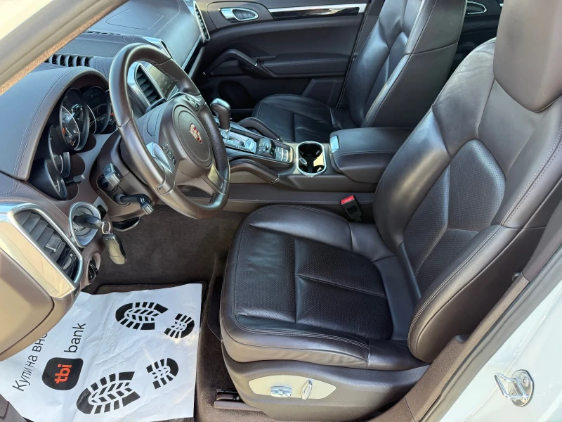 Porsche Cayenne (KATO НОВА), снимка 11 - Автомобили и джипове - 52844429