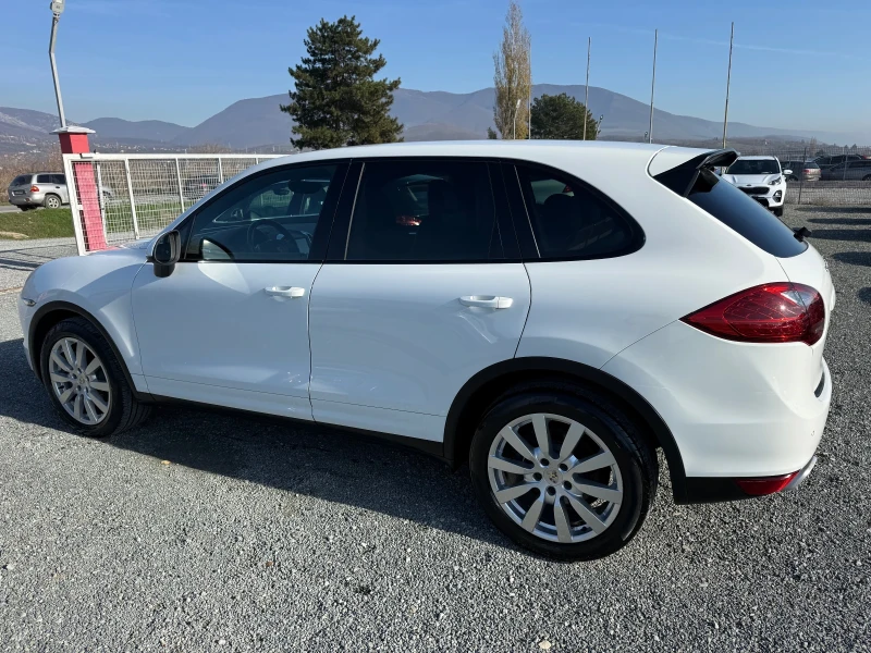 Porsche Cayenne (KATO НОВА), снимка 9 - Автомобили и джипове - 52844429