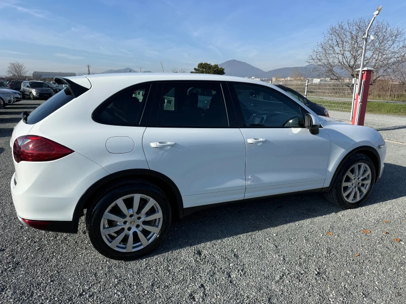 Porsche Cayenne (KATO НОВА), снимка 5 - Автомобили и джипове - 52844429