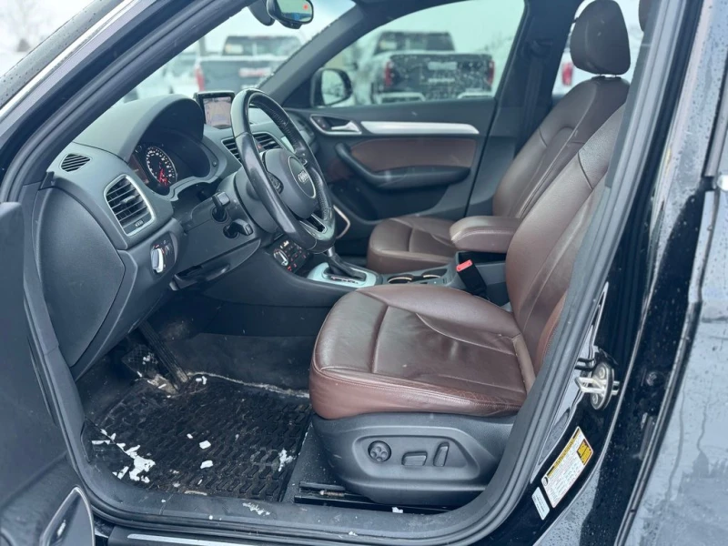 Audi Q3, снимка 7 - Автомобили и джипове - 53032633