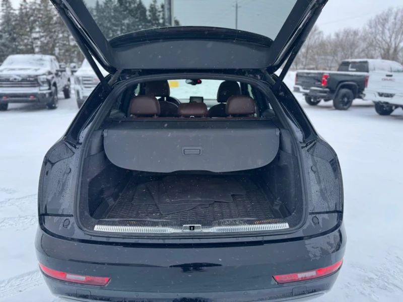 Audi Q3, снимка 5 - Автомобили и джипове - 53032633