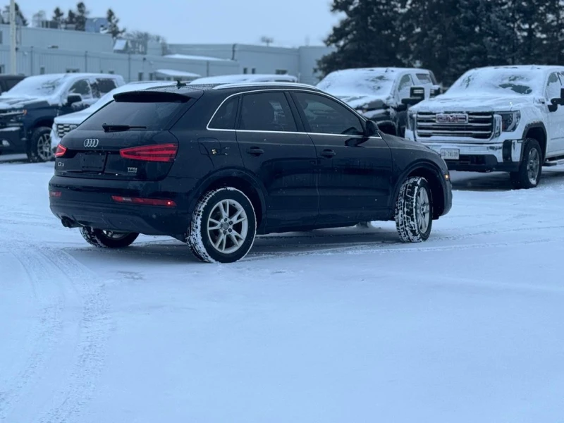 Audi Q3, снимка 4 - Автомобили и джипове - 53032633