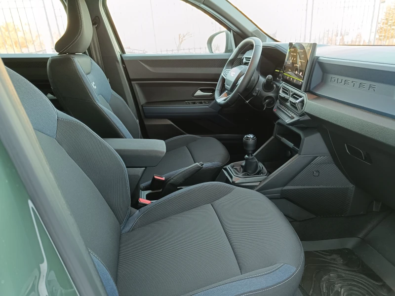 Dacia Duster III Tce Extreme 130 4x4, снимка 10 - Автомобили и джипове - 53134049