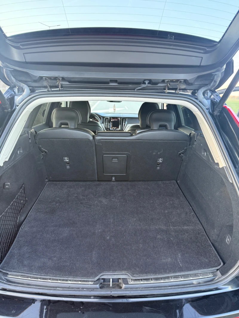 Volvo XC60 T8 PLUG IN / 65 ХИЛ КМ / КАСКО / TOP ЦЕНА!!!, снимка 8 - Автомобили и джипове - 53167240