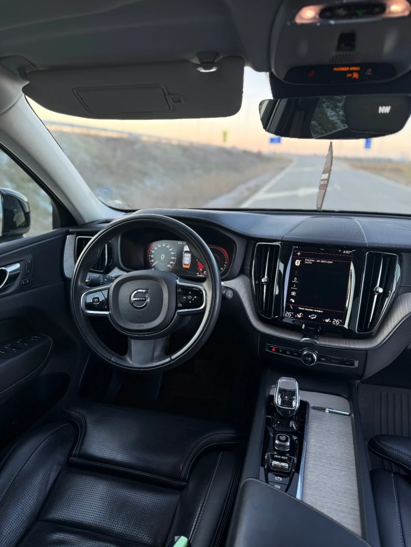 Volvo XC60 T8 PLUG IN / 65 ХИЛ КМ / КАСКО / TOP ЦЕНА!!!, снимка 10 - Автомобили и джипове - 53167240