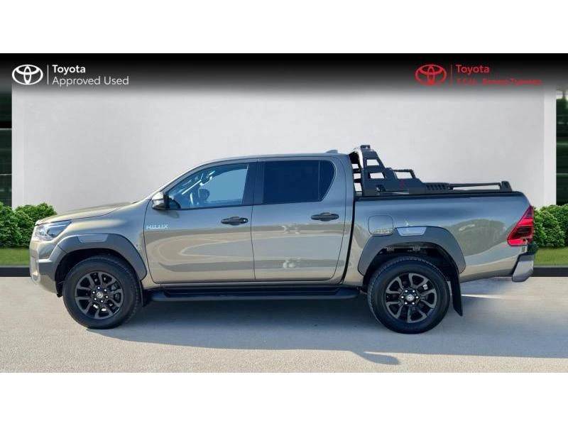 Toyota Hilux 2.8D Invincible, снимка 8 - Автомобили и джипове - 54352888