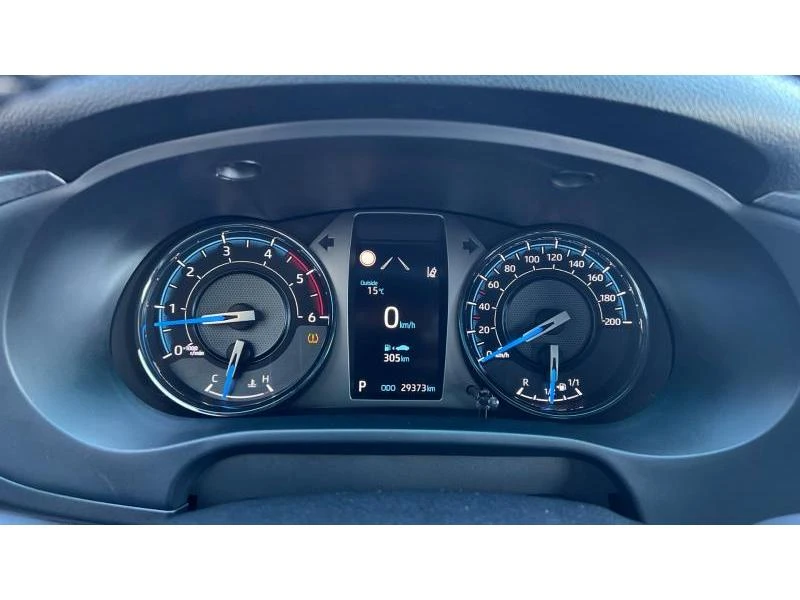 Toyota Hilux 2.8D Invincible, снимка 14 - Автомобили и джипове - 54352888