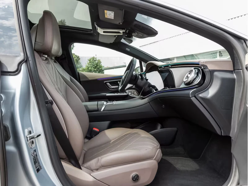 Mercedes-Benz EQE 500 4MATIC 100kWh, снимка 6 - Автомобили и джипове - 55689496