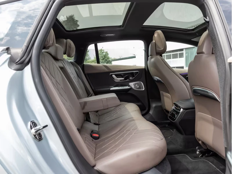 Mercedes-Benz EQE 500 4MATIC 100kWh, снимка 7 - Автомобили и джипове - 55689496