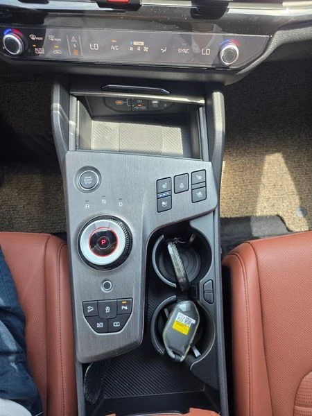 Kia Sportage 1.6 Automatic Signature !!, Най високо ниво на обо, снимка 15 - Автомобили и джипове - 55738180