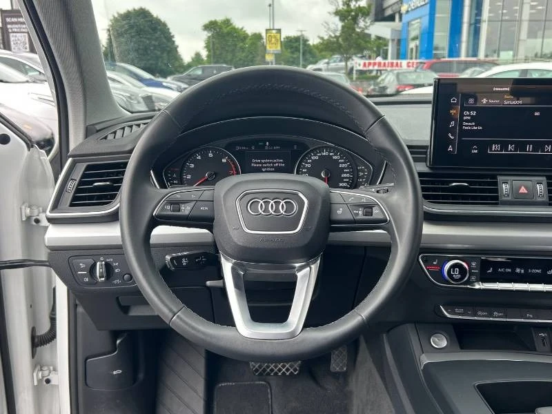 Audi Q5 * Komfort * ДИСТРОНИК * CARFAX * ПАМЕТ, снимка 10 - Автомобили и джипове - 55912648