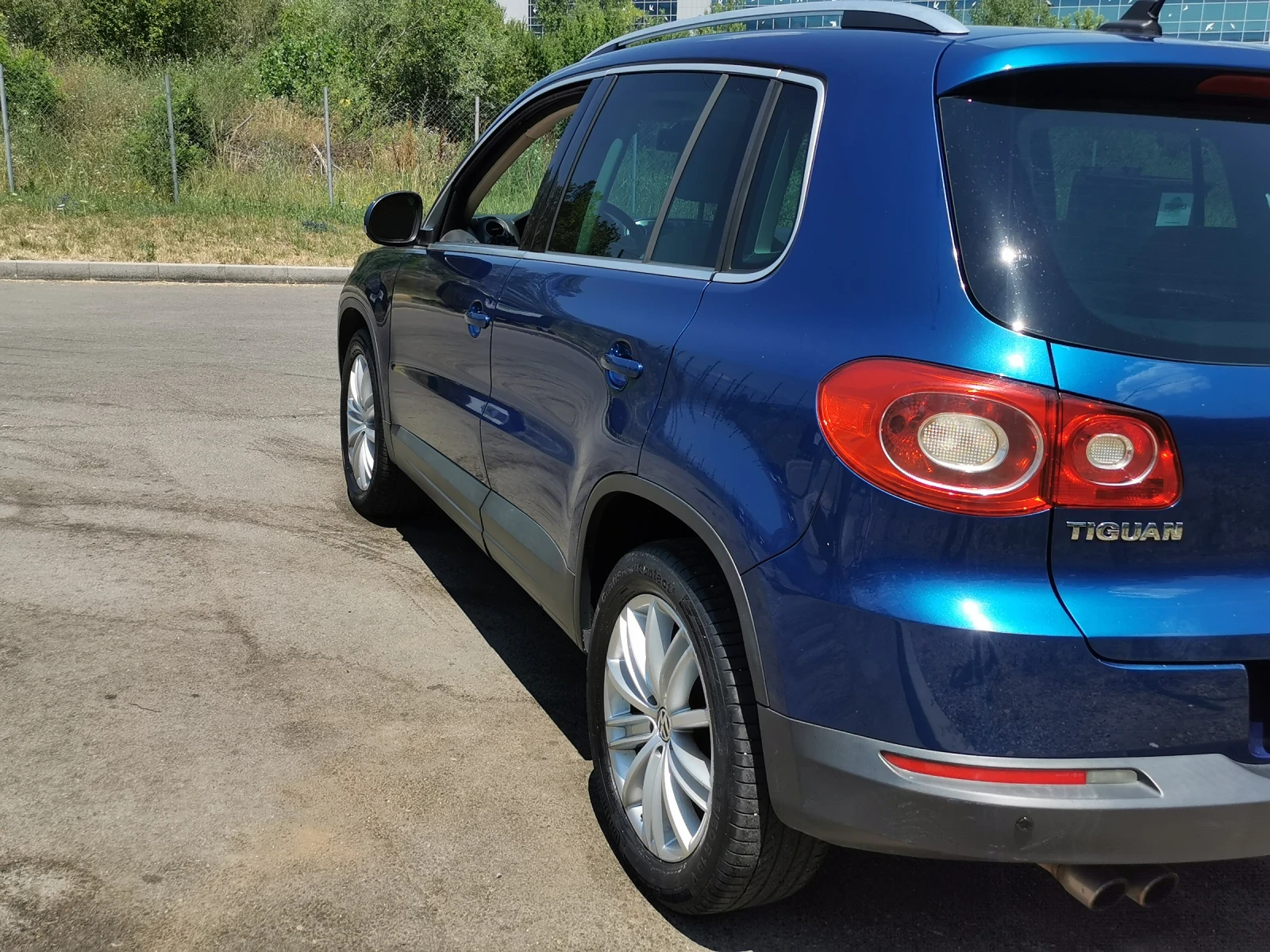 VW Tiguan 2.0T 4 Motion АВТОМАТ/4х4/ - изображение 3