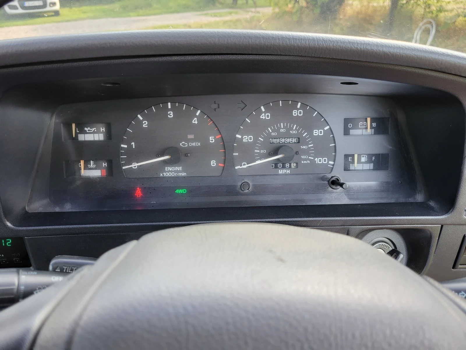 Toyota Hilux 3.0 - изображение 8